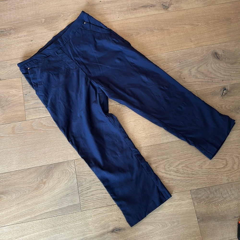 Navy Capri pull ups